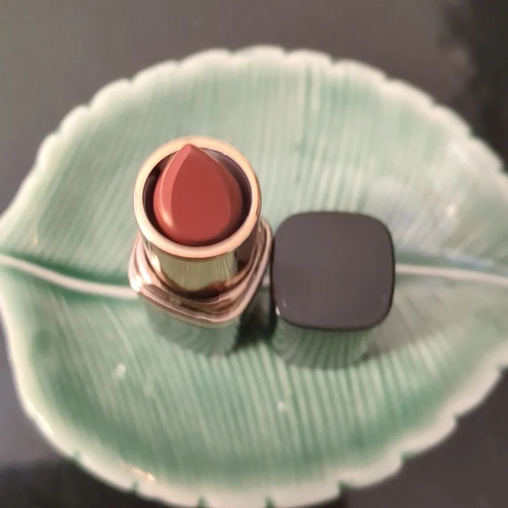 Lipstick 